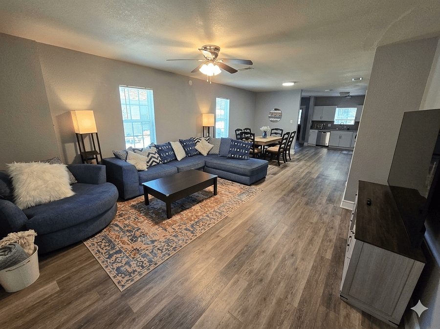 Furnished Finder property 1023286_1 photo 3