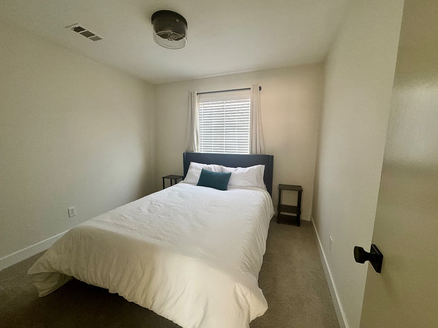 Furnished Finder property 1023288_1 photo 15