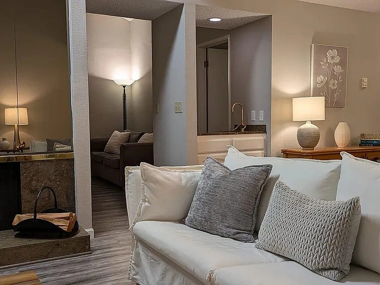 Furnished Finder property 1023313_1 photo 7