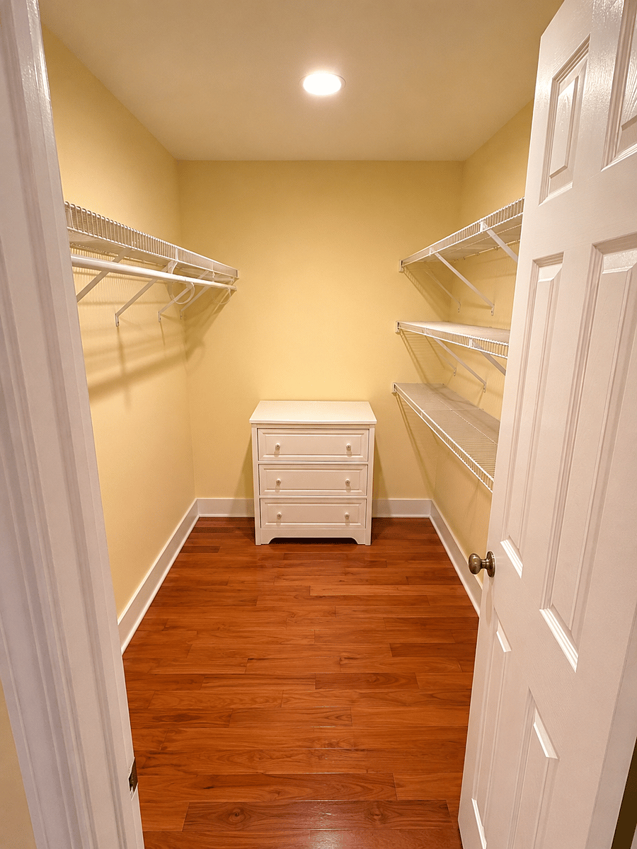Furnished Finder property 1023324_1 photo 9