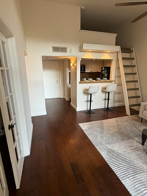 Furnished Finder property 1023325_1 photo 3