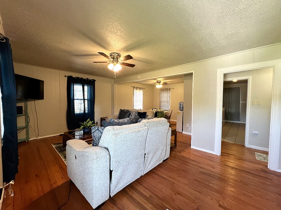 Furnished Finder property 1023340_1 photo 2