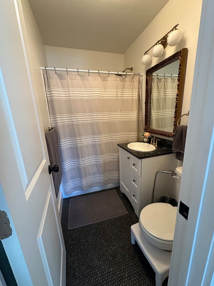 Furnished Finder property 1023348_1 photo 15