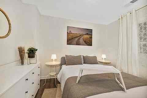 Furnished Finder property 1023394_1 photo 11