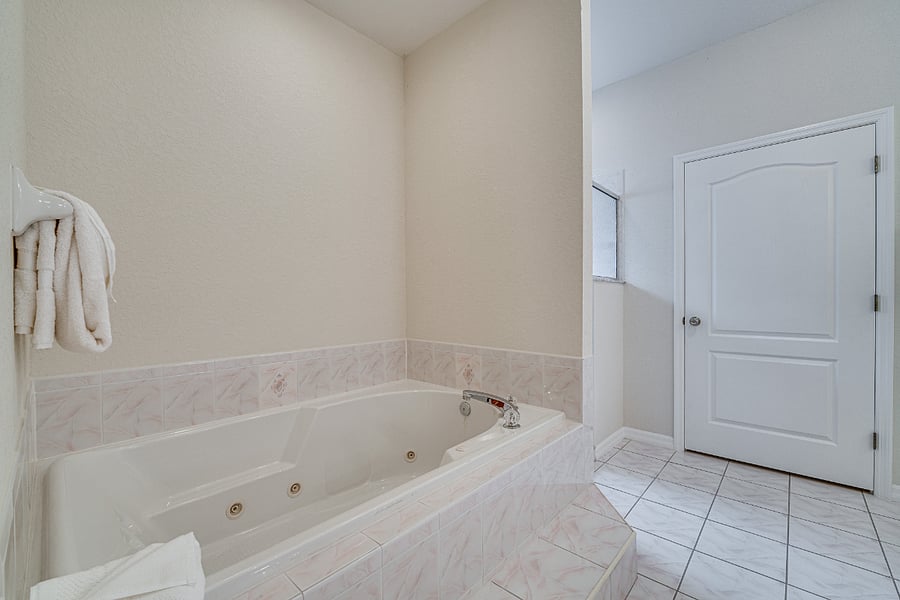 Furnished Finder property 1023427_1 photo 15