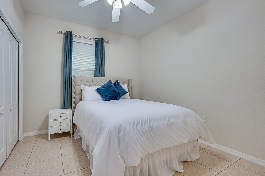 Furnished Finder property 1023427_1 photo 35