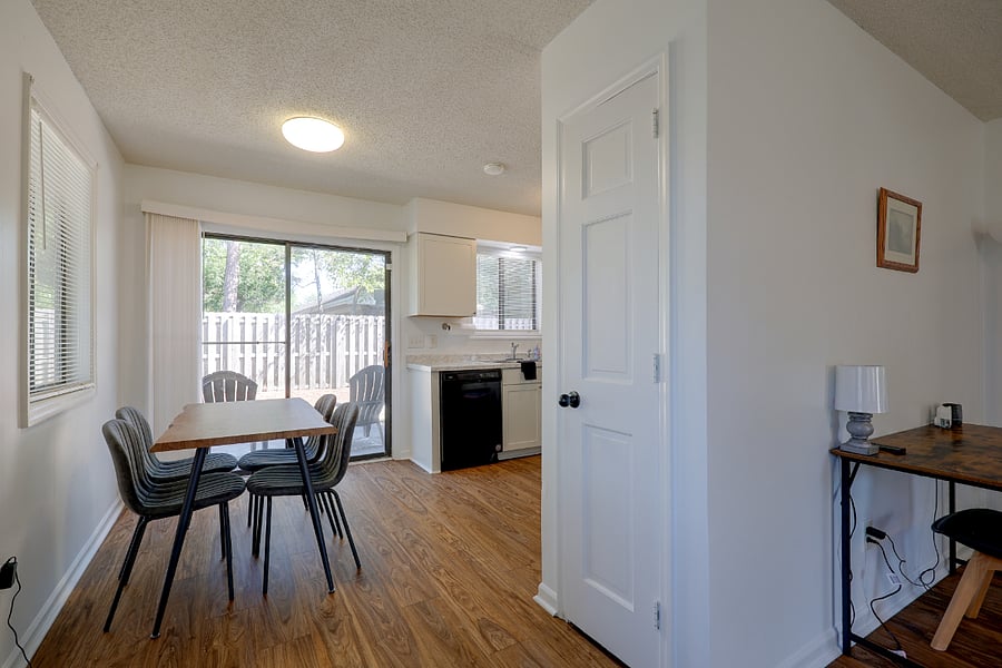 Furnished Finder property 1023436_1 photo 17