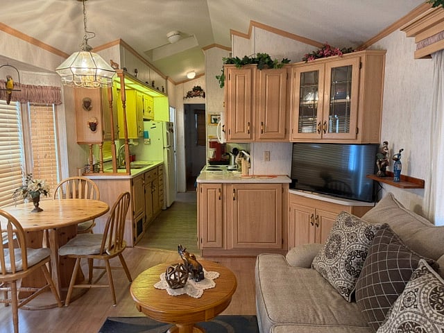 Furnished Finder property 1023444_1 photo 4