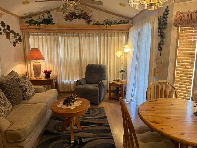 Furnished Finder property 1023444_1 photo 3