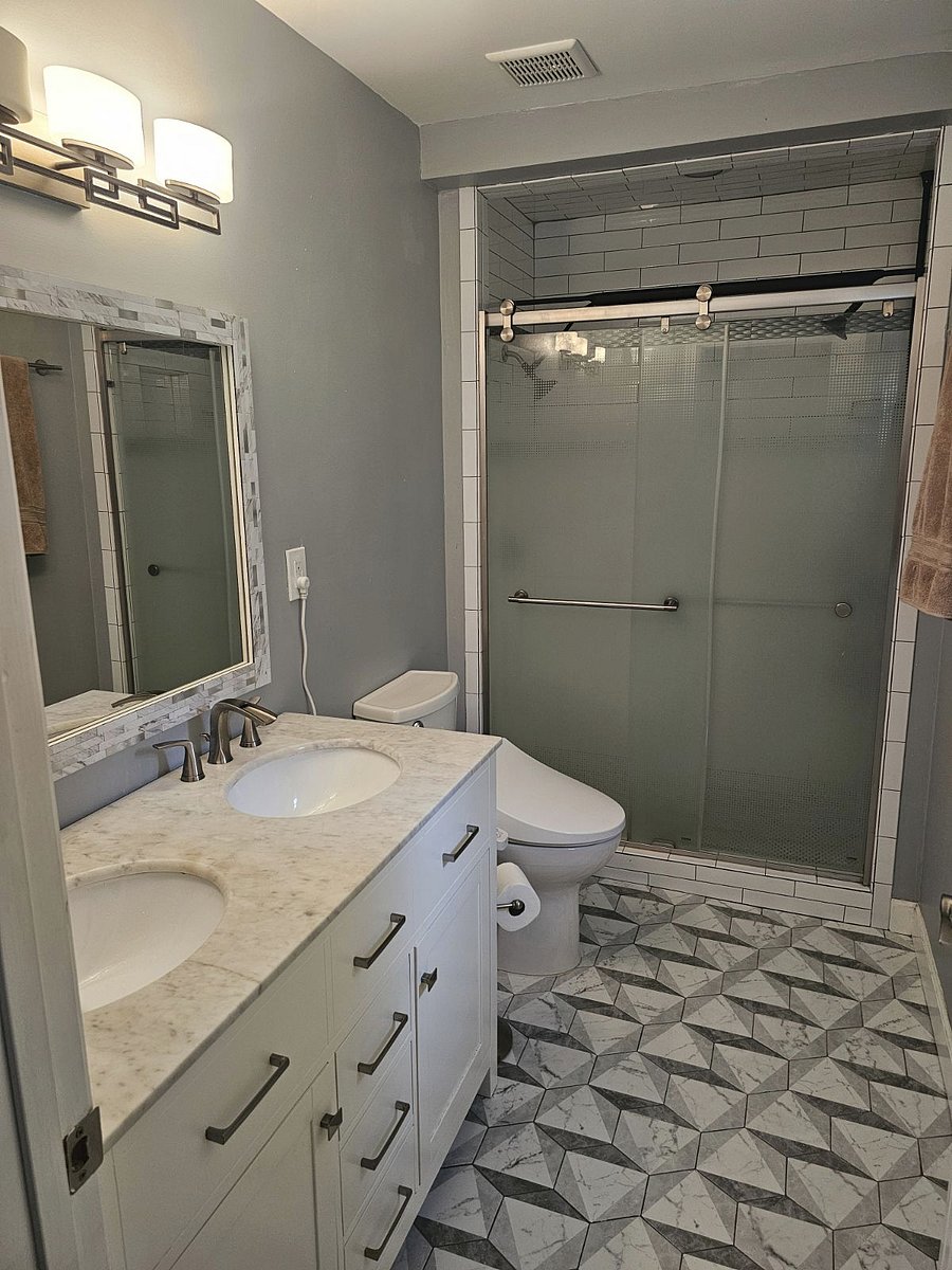 En-suite to Primary - Dual Shower Head, Bidet