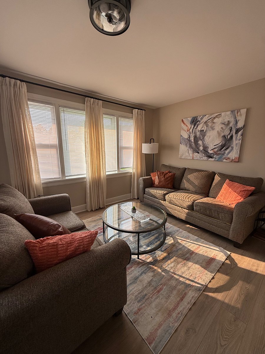 Furnished Finder property 1023502_1 photo 2