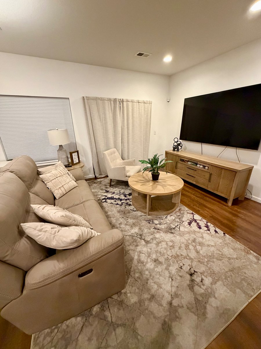 Furnished Finder property 1023539_1 photo 4