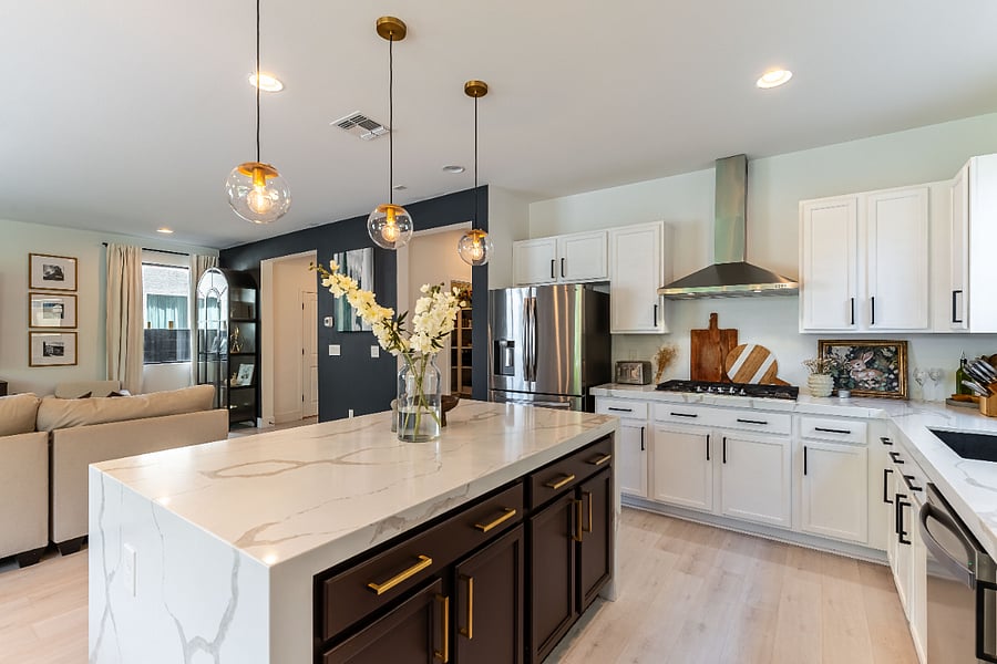 Fully equipped kitchen for everyday cooking.