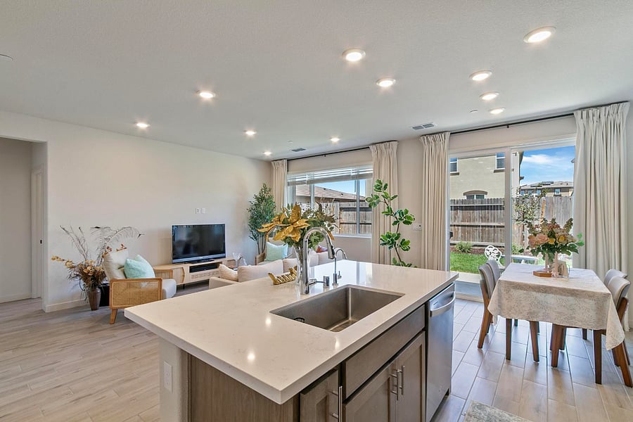Furnished Finder property 1023554_1 photo 4