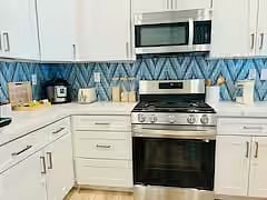 Furnished Finder property 1023560_1 photo 4