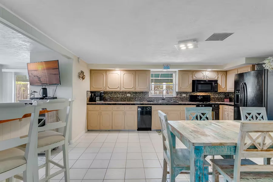 Furnished Finder property 1023595_1 photo 10