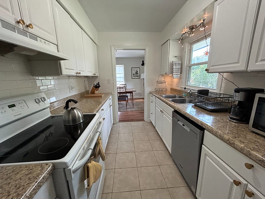 Furnished Finder property 1023649_1 photo 20
