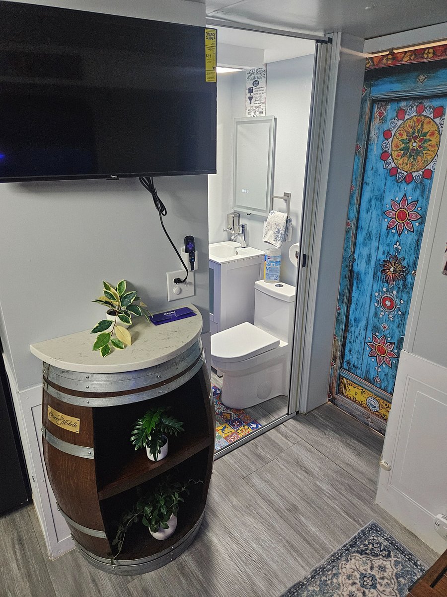 Furnished Finder property 1023657_1 photo 28