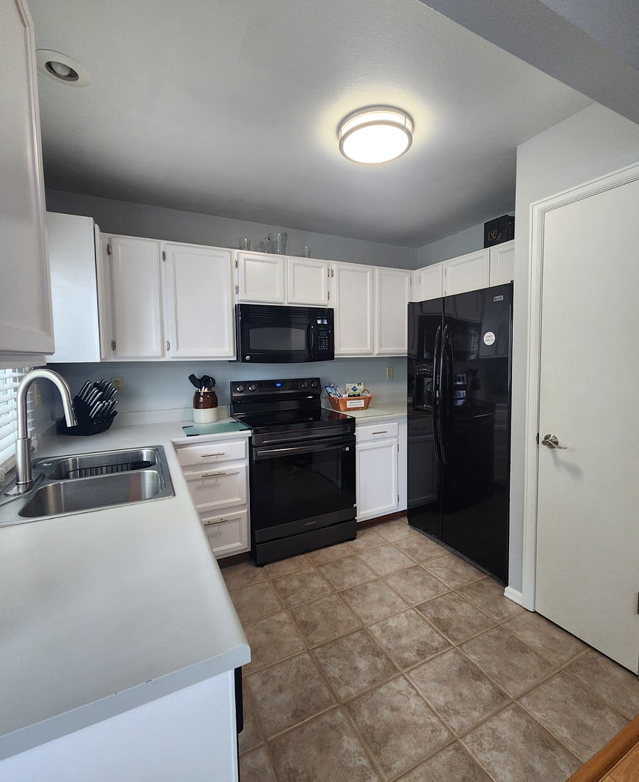 Furnished Finder property 1023660_1 photo 3