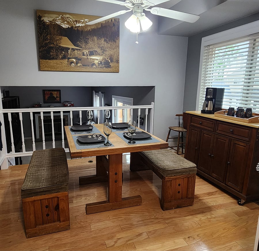 Dining nook