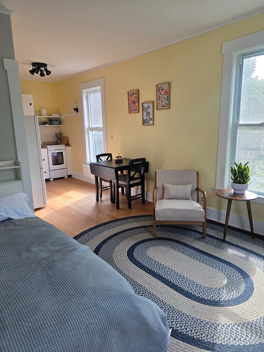 Furnished Finder property 1023670_1 photo 3