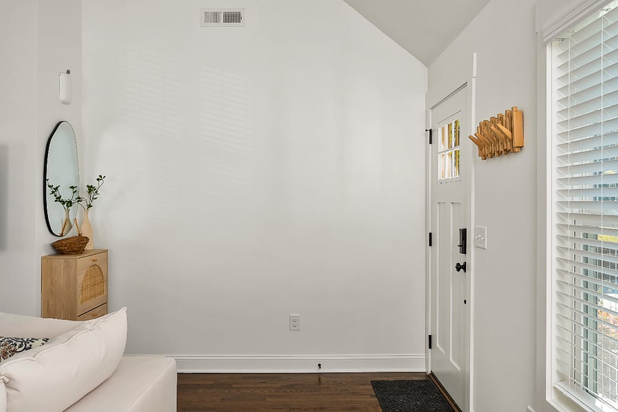 Furnished Finder property 1023683_1 photo 2