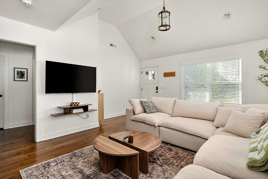 Furnished Finder property 1023683_1 photo 3
