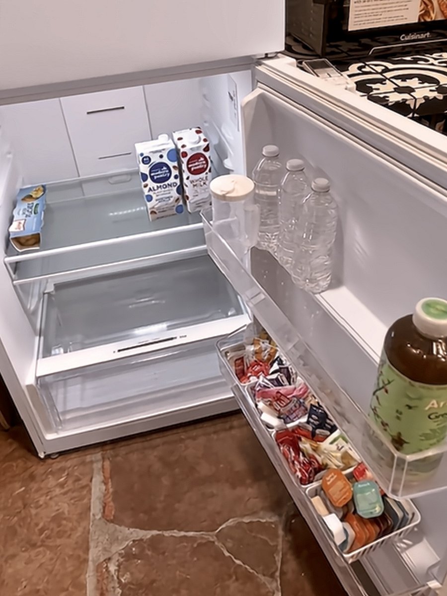 The fridge has plenty of room for your weekly groceries, and items you might need right away are waiting for you.