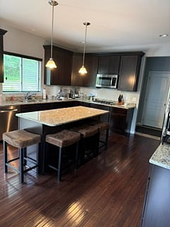 Center bar, Microwave, Quite Comfort DishWasher