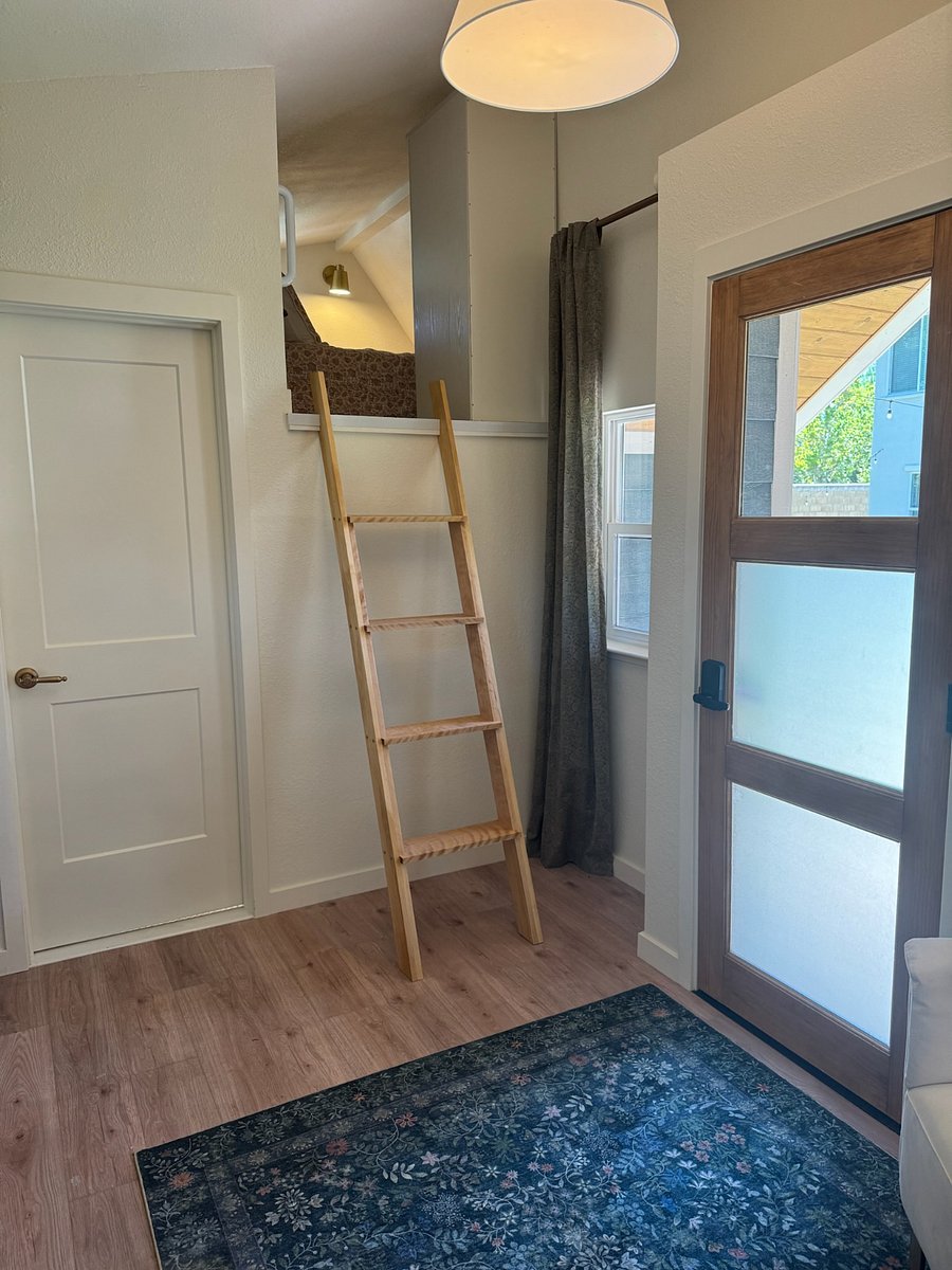 Furnished Finder property 1023703_1 photo 6