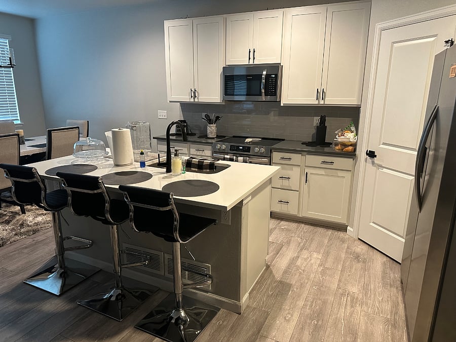 Furnished Finder property 1023708_1 photo 3
