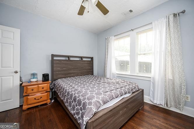 Bedroom #1