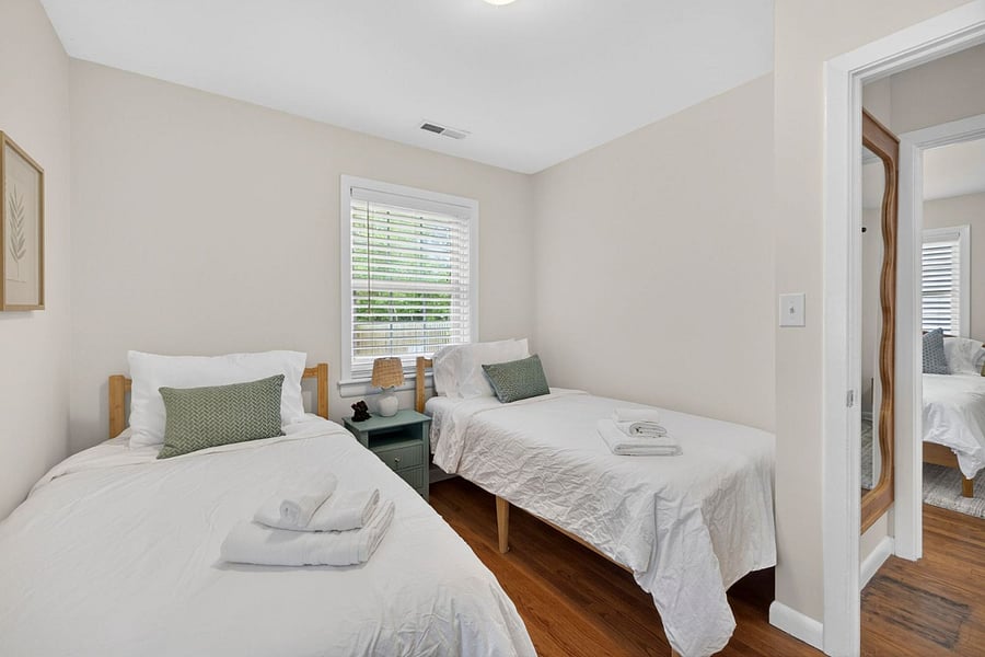 Furnished Finder property 1023721_1 photo 12