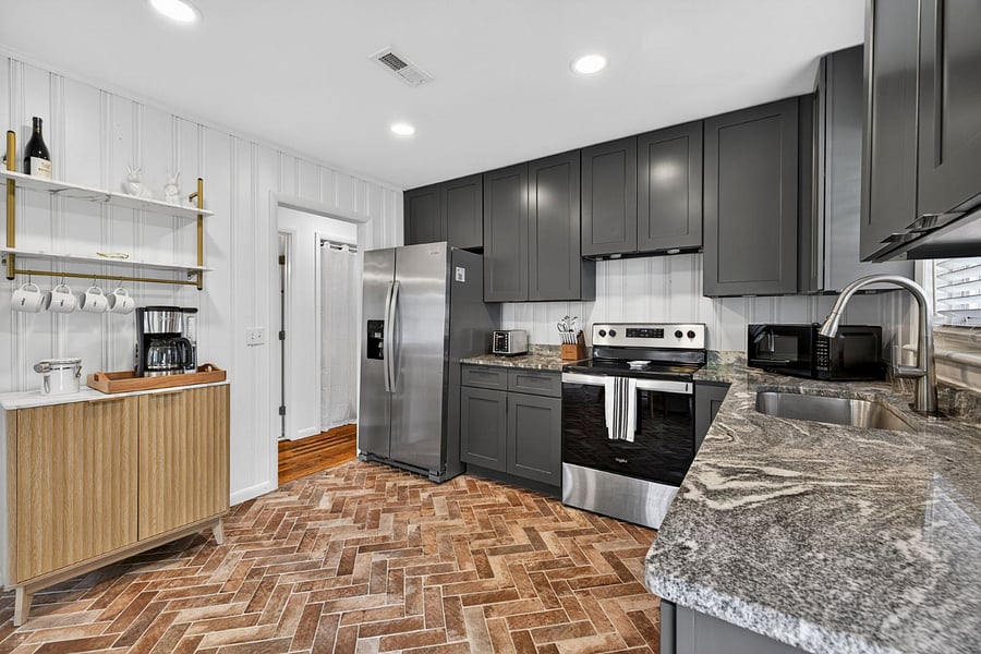 Furnished Finder property 1023721_1 photo 6