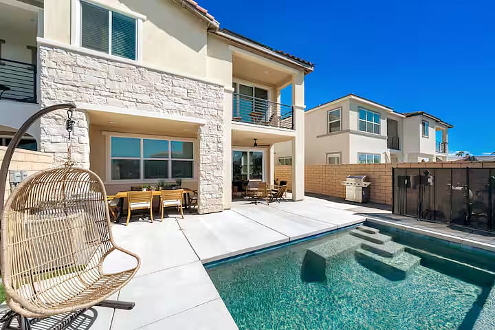 Furnished Finder property 1023727_1 photo 15