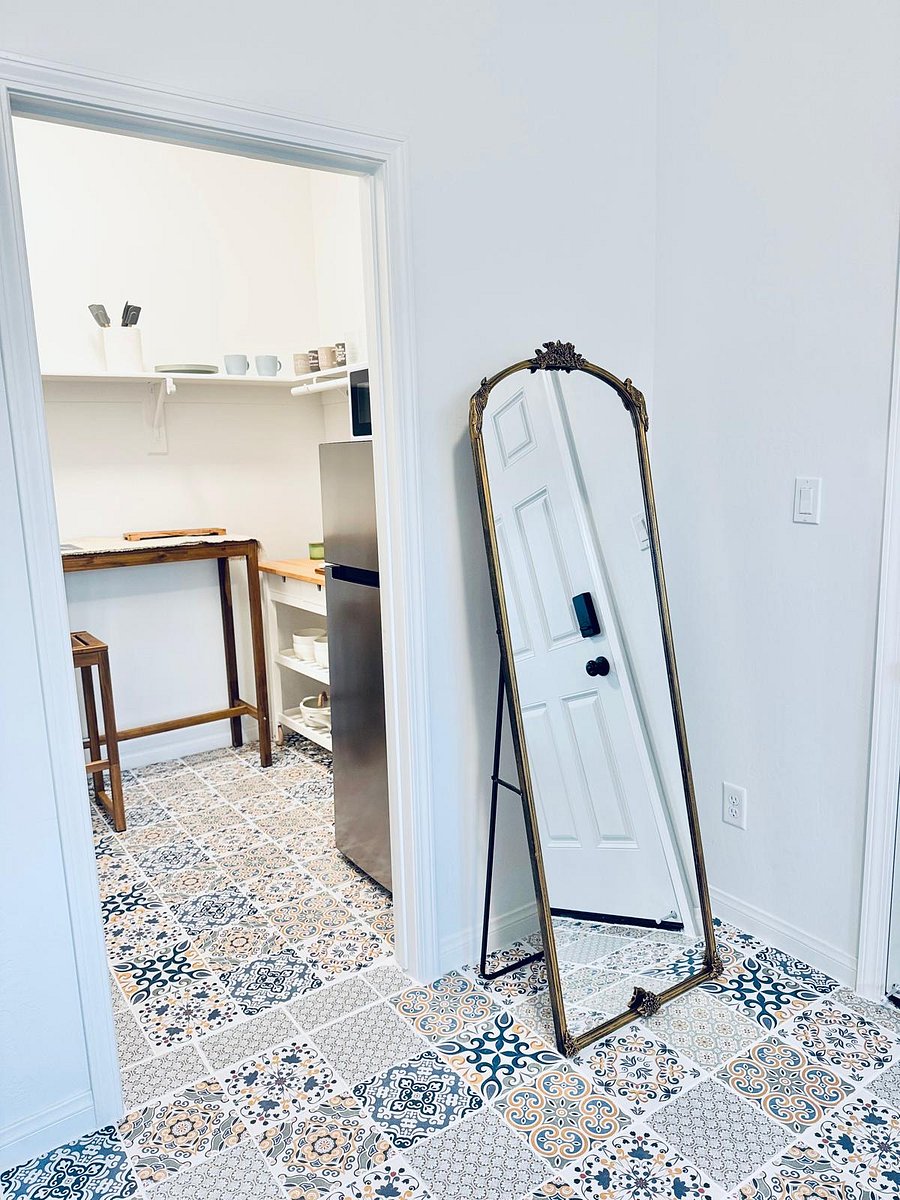 Furnished Finder property 1023731_1 photo 3