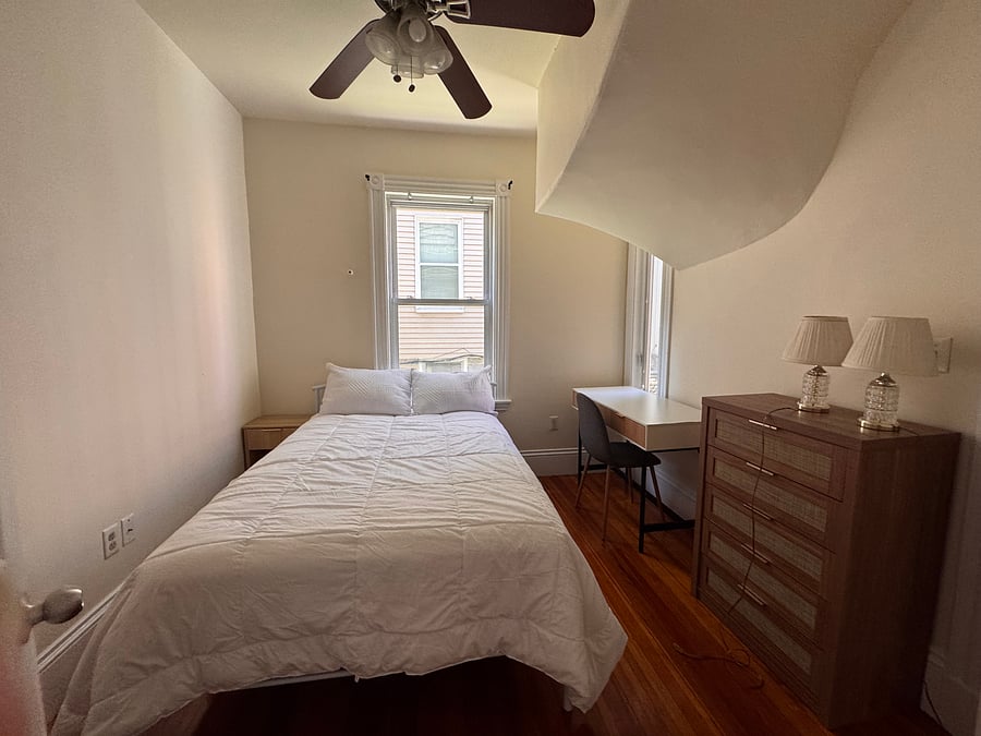 Furnished Finder property 1023765_1 photo 16