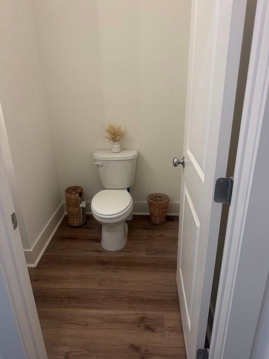 Furnished Finder property 1023767_1 photo 14