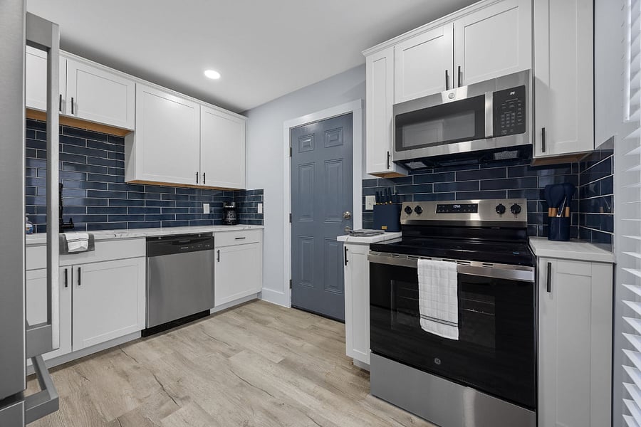 Furnished Finder property 1023796_1 photo 29