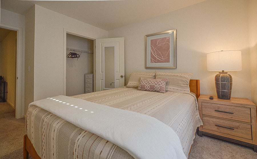 Queen Bedroom 1