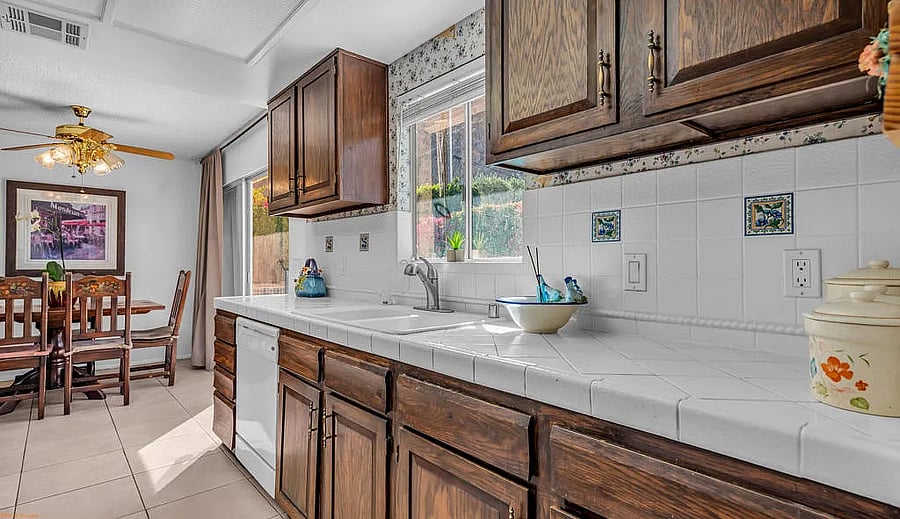 Furnished Finder property 1023804_1 photo 6