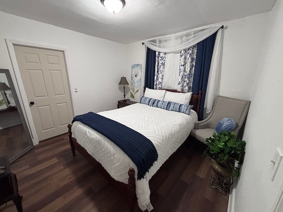 Furnished Finder property 1023809_1 photo 4