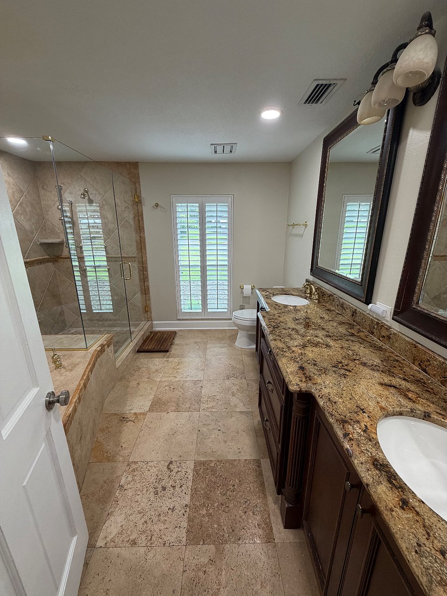 Master 1 bath