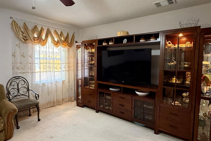Furnished Finder property 1023882_1 photo 4