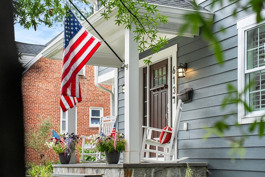 Welcome to 613 S Buchanan St, a striking 2019-built Craftsman in Arlington's Barcroft neighborhood.