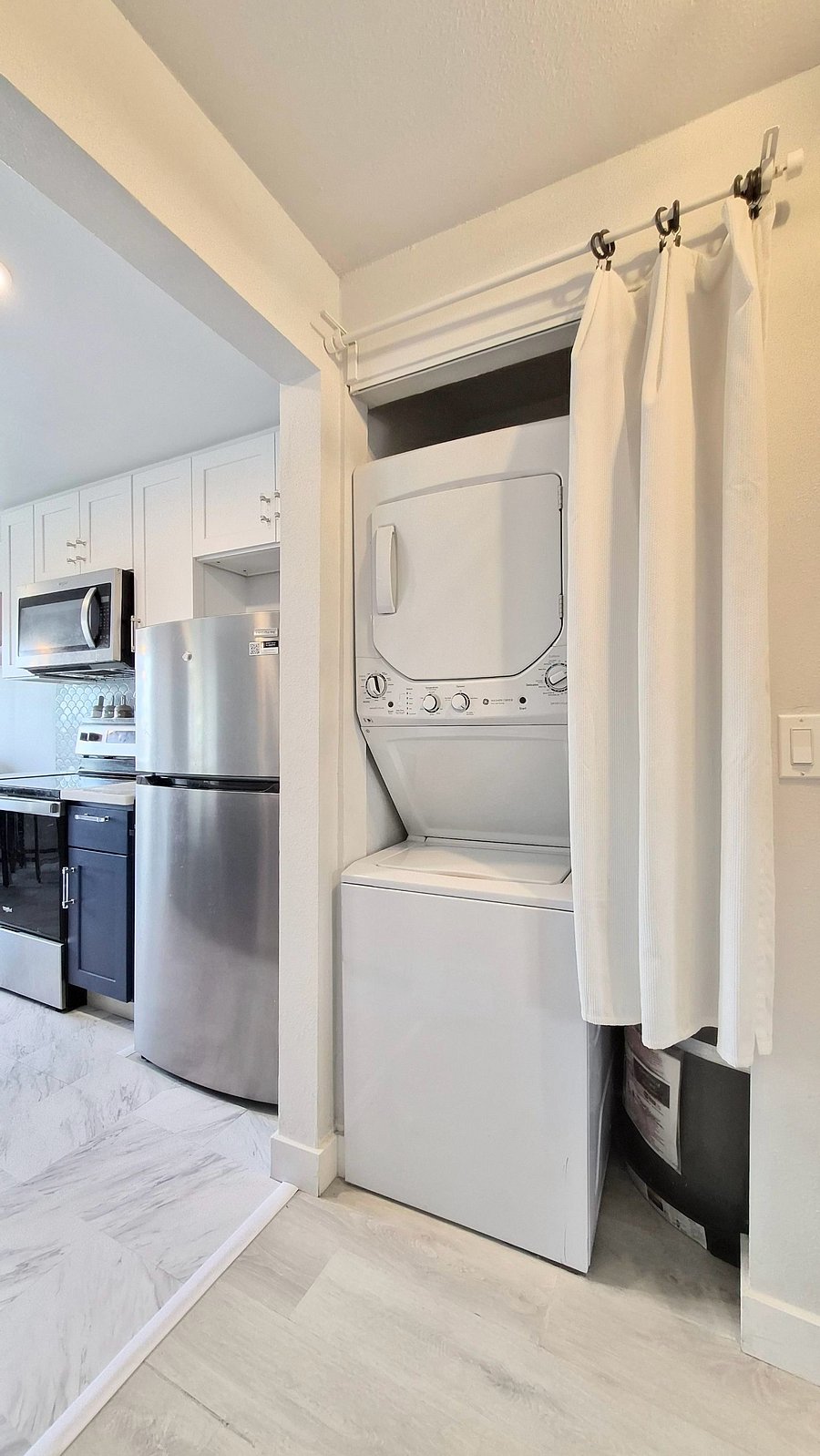 Furnished Finder property 1023898_1 photo 12