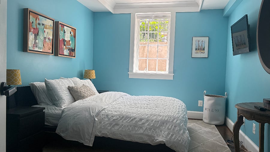 Bedroom with Queen bed and Smart TV