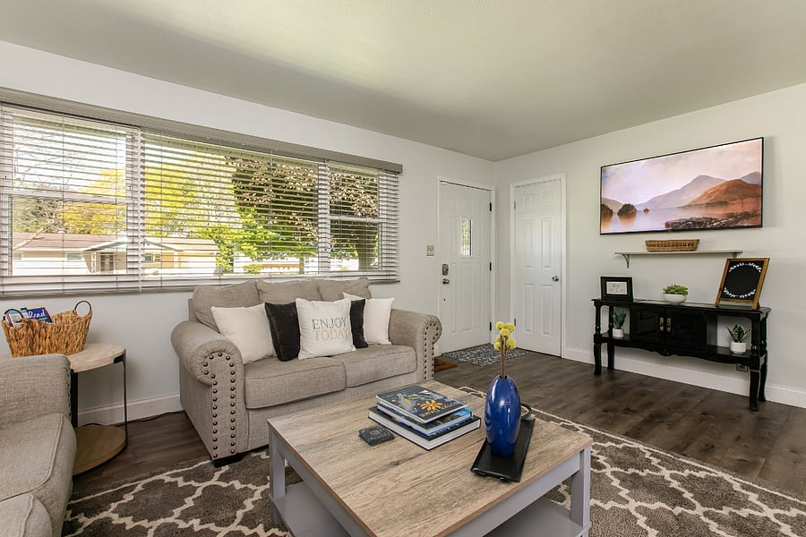 Furnished Finder property 1023909_1 photo 3