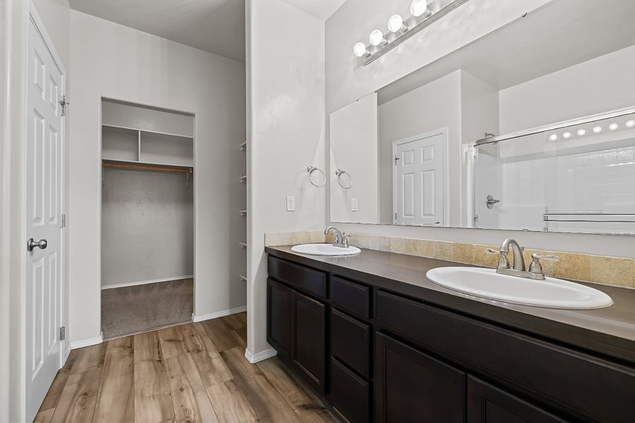 Furnished Finder property 1023917_1 photo 29
