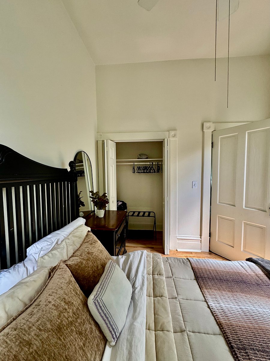 Furnished Finder property 1023930_1 photo 21